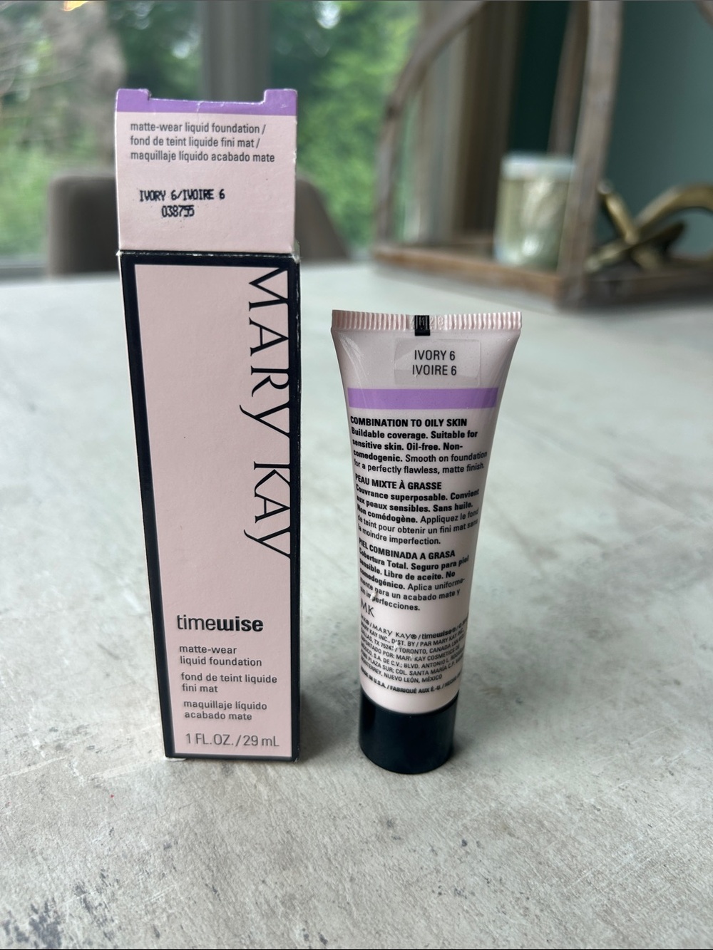 Mary Kay Timewise Matte-Wear Foundation - Ivory 6 - NIB